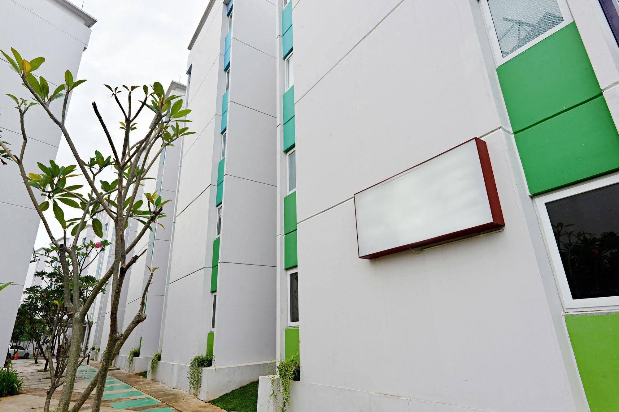 Zen Rooms Basic Tangerang Aeropolis Εξωτερικό φωτογραφία